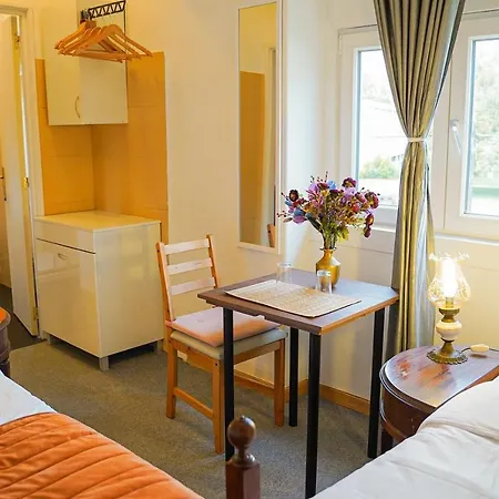 Residencial Airside Palace 게스트하우스 3*